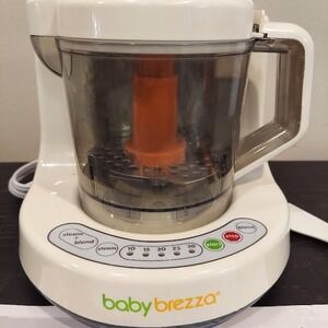 Baby Brezza One Step Baby Food Maker White Steamer and Blender with Manuals